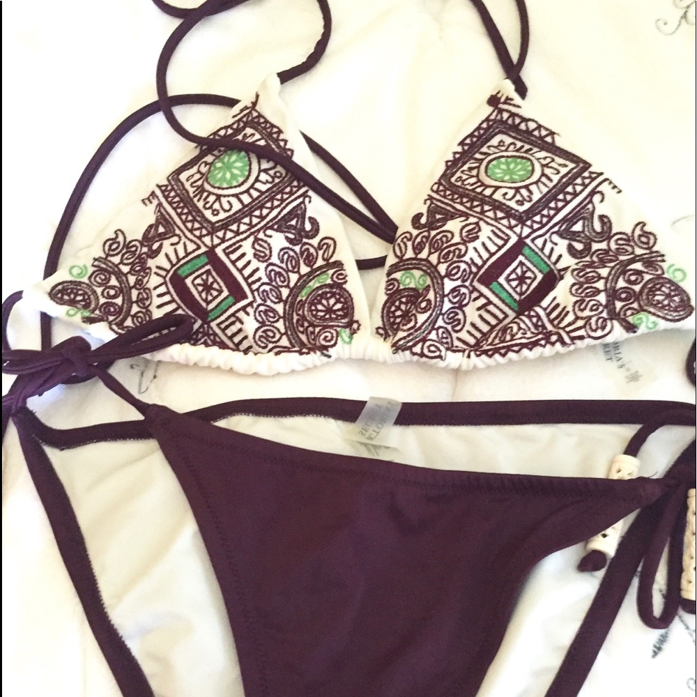 💞VICTORIA SECRET 2 PIECE SWIMSUIT - Picture 1 of 2